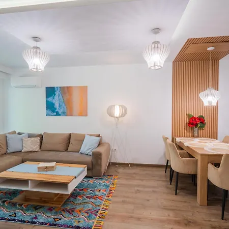 Apartment Blue Azure Zamardi